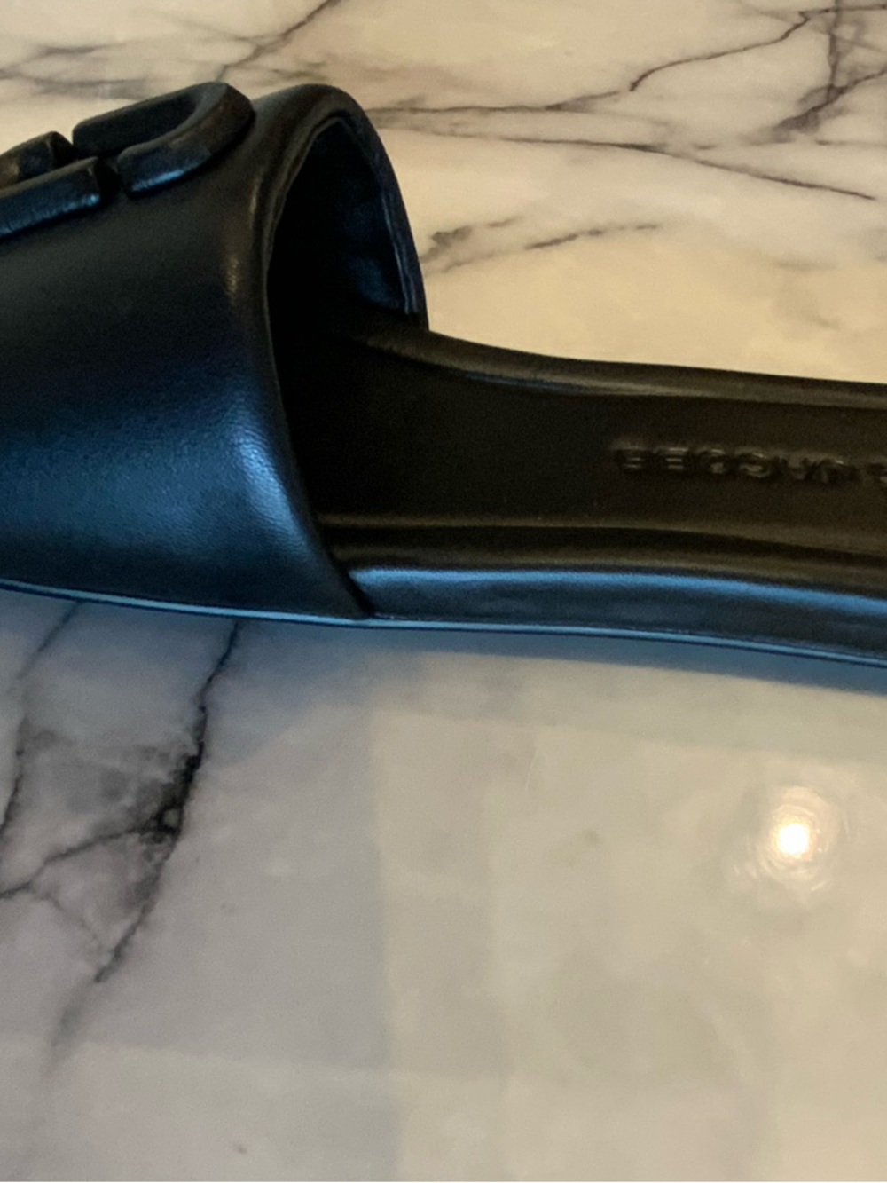 Marc Jacobs Black leather Slide Sandals with Signature Logo - Picture 7 of 7